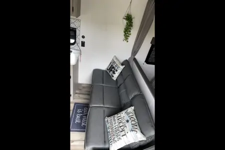 Welcome to your home away from home- Pet friendly Camper 