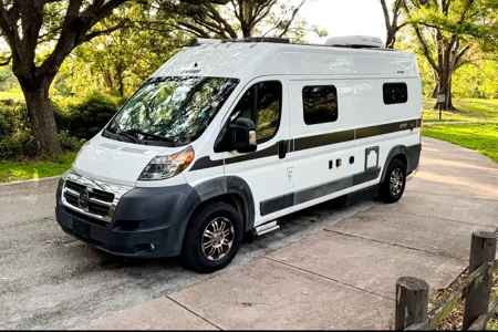 Adventure Van - Built for the Beach! - 2018 Hymer Aktiv