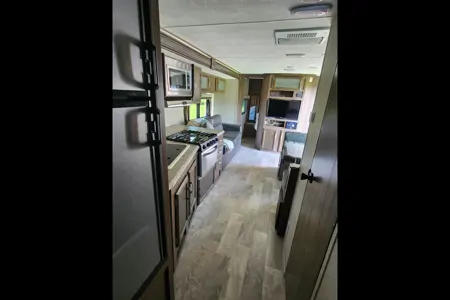 Fully Stocked CLEAN 34' Bunkhouse 2018 Coachmen Apex