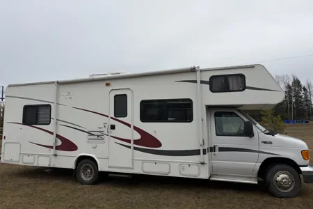 Forest River Sunseeker 30’ Classe C