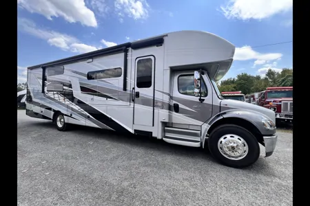 Entegra Coach Accolade Class C