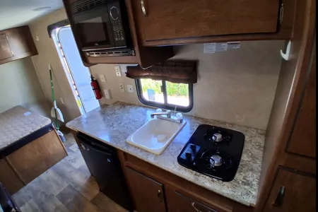 Let'z Go Glamping's 19.5 foot Bunkhouse