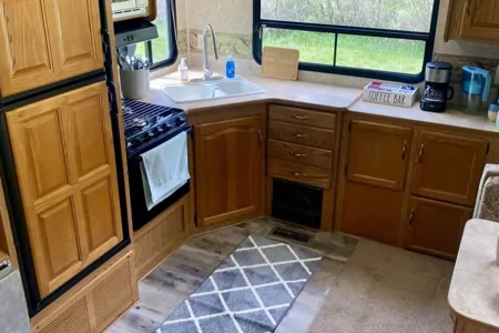 Easy Camping-Sleeps 6-Delivery & Setup