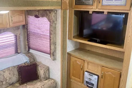 Easy Camping-Sleeps 6-Delivery & Setup