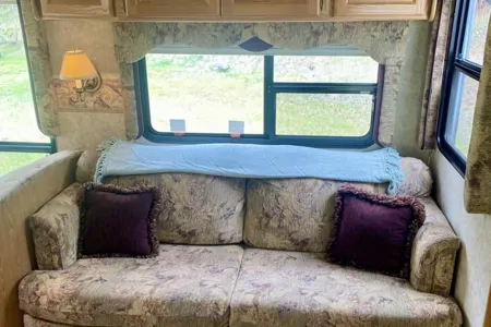 Easy Camping-Sleeps 6-Delivery & Setup