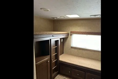 Brittany's Spacious Sport Trek Family Friendly Travel Trailer