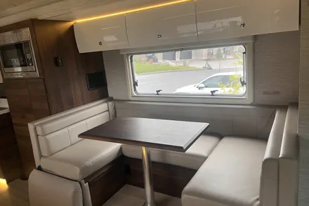Winnebago View 24J Classe C