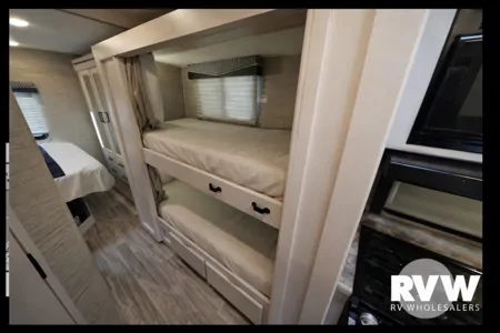 Thor Motor Coach Thor Four Winds EV31 Class C