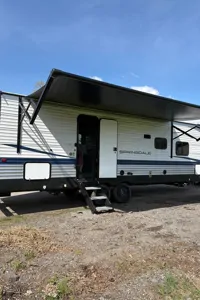 L&B's Keystone Springdale Travel Trailer