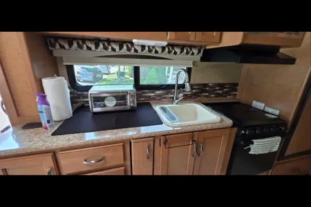 Anita's Thor Motor Coach A.C.E Class A