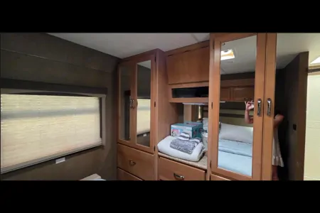 Anita's Thor Motor Coach A.C.E Class A