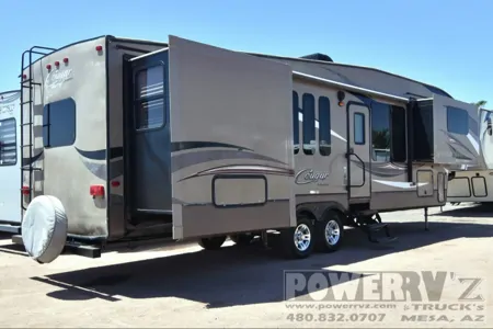Tony's Keystone Cougar Den Fifth Wheel