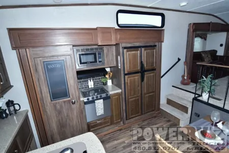 Tony's Keystone Cougar Den Fifth Wheel