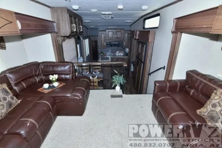 Tony's Keystone Cougar Den Fifth Wheel