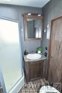 Tony's Keystone Cougar Den Fifth Wheel
