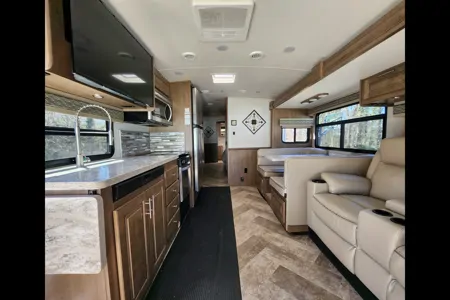 JENNIFER's Forest River Georgetown 5 Series 36B5 Class A