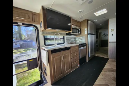 JENNIFER's Forest River Georgetown 5 Series 36B5 Class A