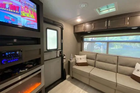Ralph's Forest River rockwood ultra light 2612ws Travel Trailer