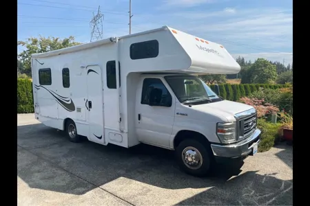 The Marshmallow 24ft Class C