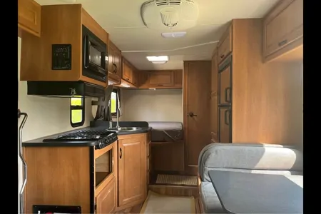 The Marshmallow 24ft Class C