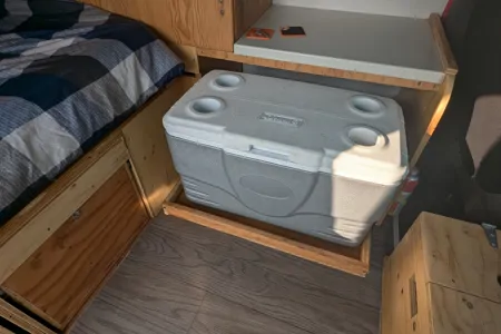 Shoebill Plumber campervan (GMC Savana 2015)