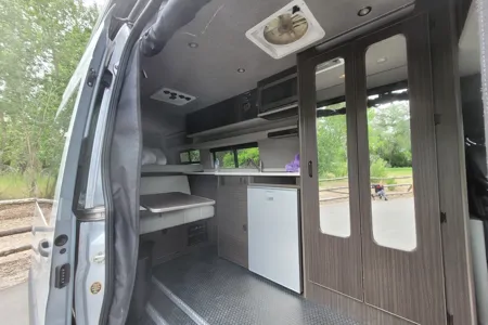 Utah Adventure Van - Yellowstone to Zion!