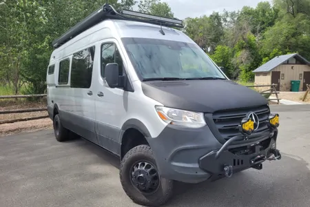 Utah Adventure Van - Yellowstone to Zion!