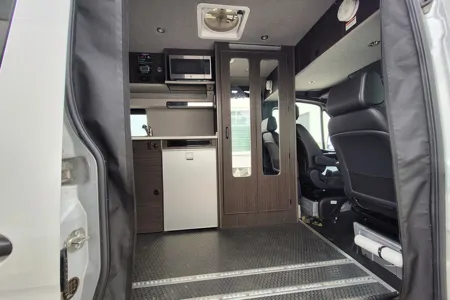 Utah Adventure Van - Yellowstone to Zion!