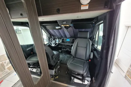 Utah Adventure Van - Yellowstone to Zion!