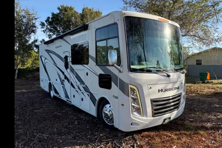 Thor Motor Coach HURRICANE 31C Class A