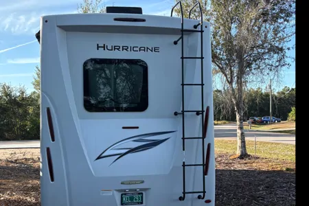 Thor Motor Coach HURRICANE 31C Class A