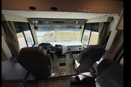 Thor Motor Coach HURRICANE 31C Class A