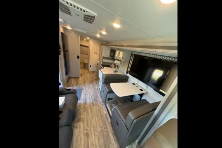 Thor Motor Coach HURRICANE 31C Class A