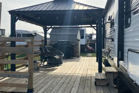 Deborah & Tony’s Trottage Glamping on the Grand River