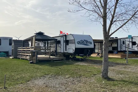 Deborah & Tony’s Trottage Glamping on the Grand River