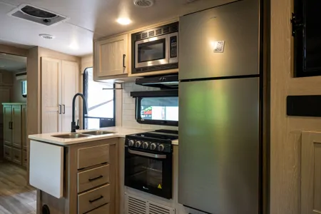 PRESTIGE 2912  ROCKWOOD ULTRA LITE
