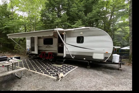 The 902 Explorer - Crossroads Z-1 Travel Trailer