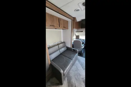 Wendy 's Forest River TS2370 Class C