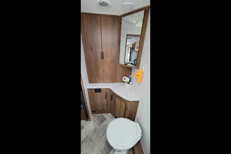 Wendy 's Forest River TS2370 Class C