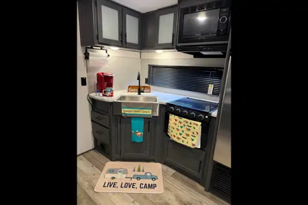 Western KY CamperRentals- 34ft bunk and private queen with 2bath