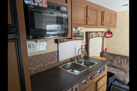 Family Friendly Trailer with Bunks