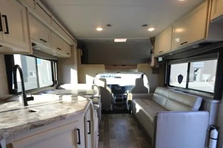Alain's Thor Motor Coach 31EV