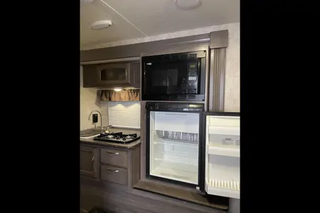Teron121066 Winnebago WD170K Travel Trailer