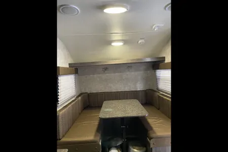 Teron121066 Winnebago WD170K Travel Trailer