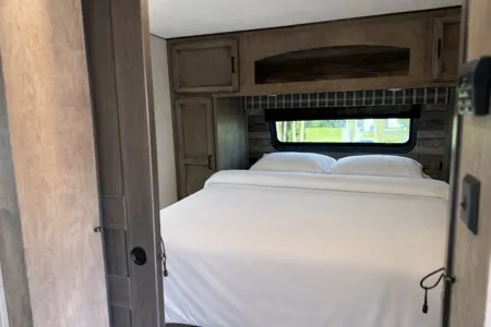 The Adventure Bunkhouse- 30ft Family Bunkhouse