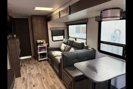 The Adventure Bunkhouse- 30ft Family Bunkhouse