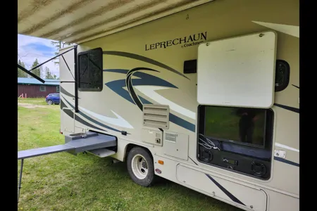 Harvey the RV - Coachmen Leprechaun 319DS Class C