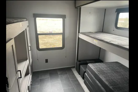 Heartland Mallard M32 Travel Trailer