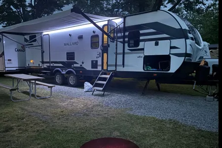 Heartland Mallard M32 Travel Trailer