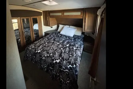 Slice of Heaven: Keystone Cougar 25RESWE Fifth Wheel